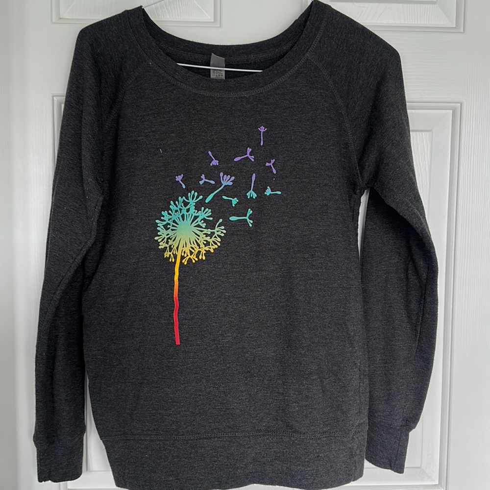 Crew neck dandelion sweatshirt